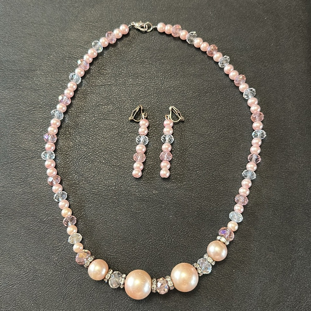 Clear & Pink Faceted Crystal Dyed Pink Metallic Pearl Necklace Clip Earring Set